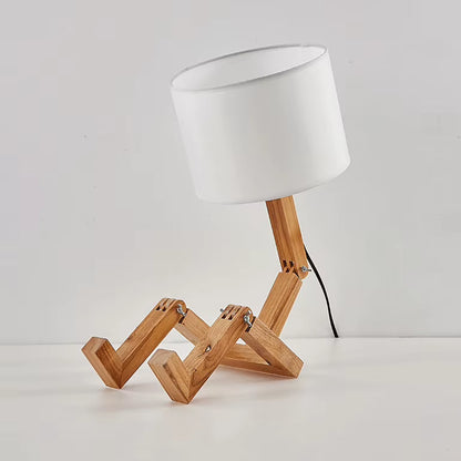 Charming Wooden Robot Table Lamp - Stylish Nordic Design for Your Study or Reading Nook